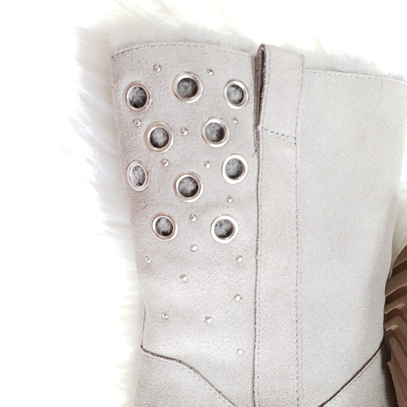 NWT UGG GREY PEEK-A-BOO (8.5) - Picture 4 of 4